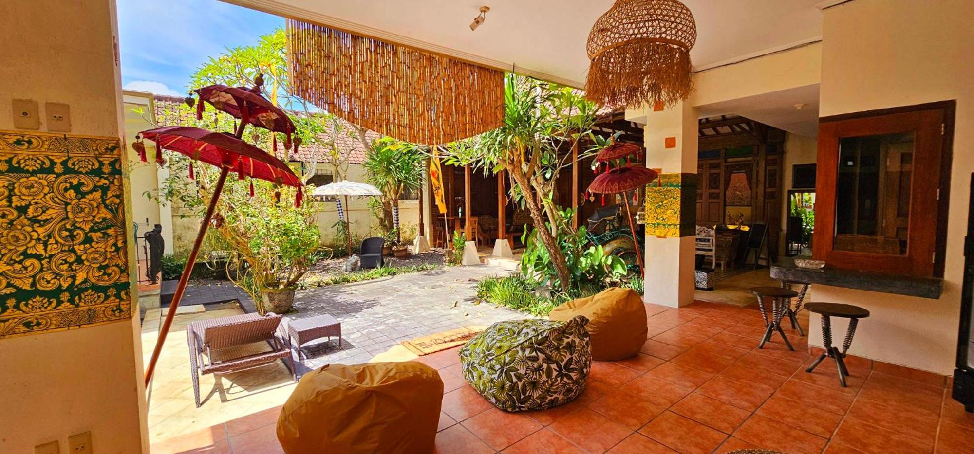 Gwk View Boutique Hotel And Residence Jimbaran Esterno foto