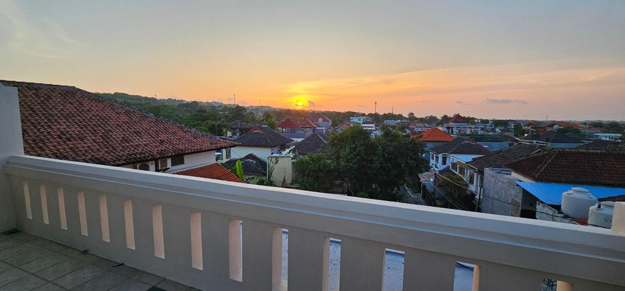 Gwk View Boutique Hotel And Residence Jimbaran Esterno foto